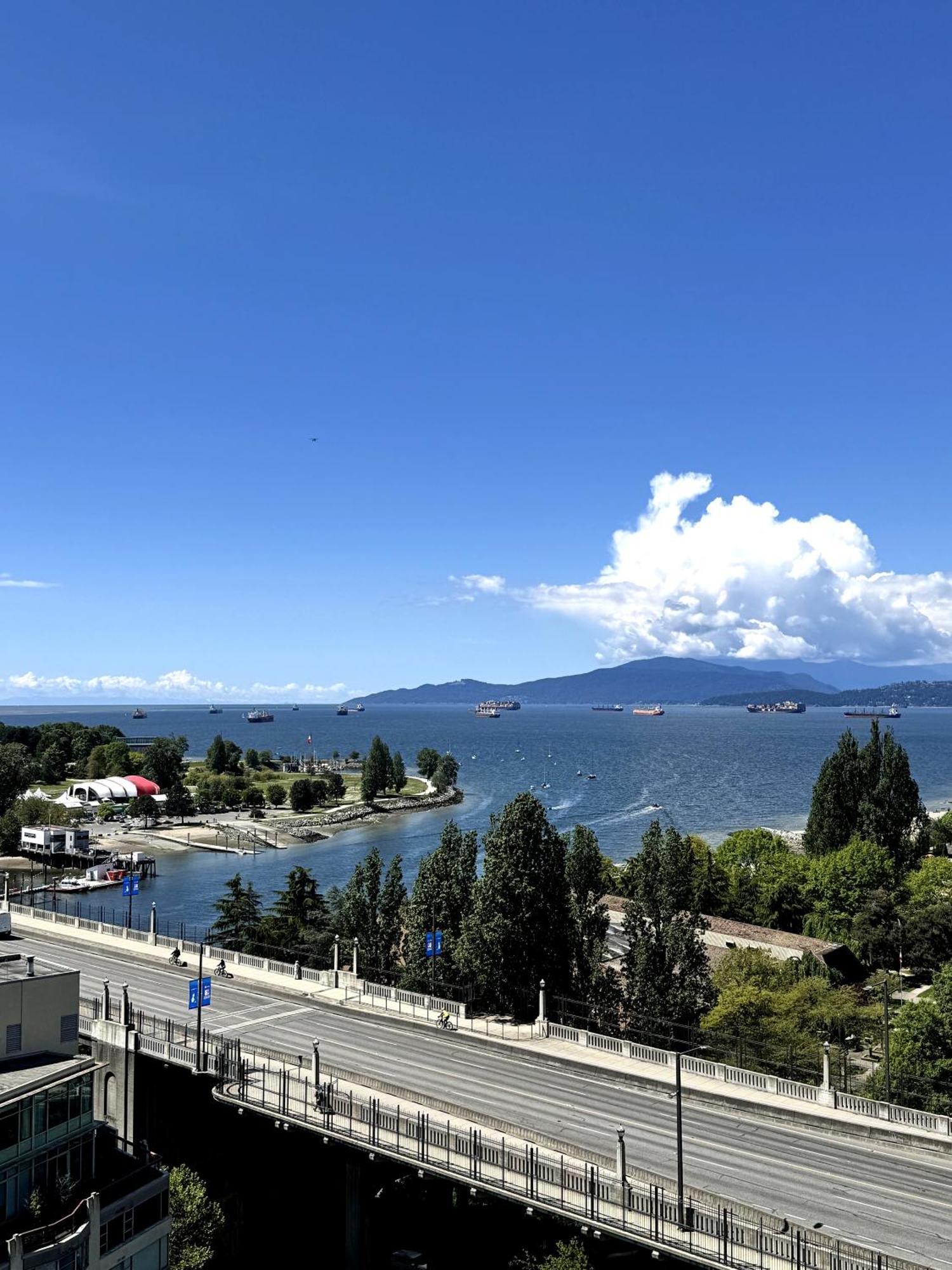 Appartamento Stunning Ocean Vancouver Esterno foto
