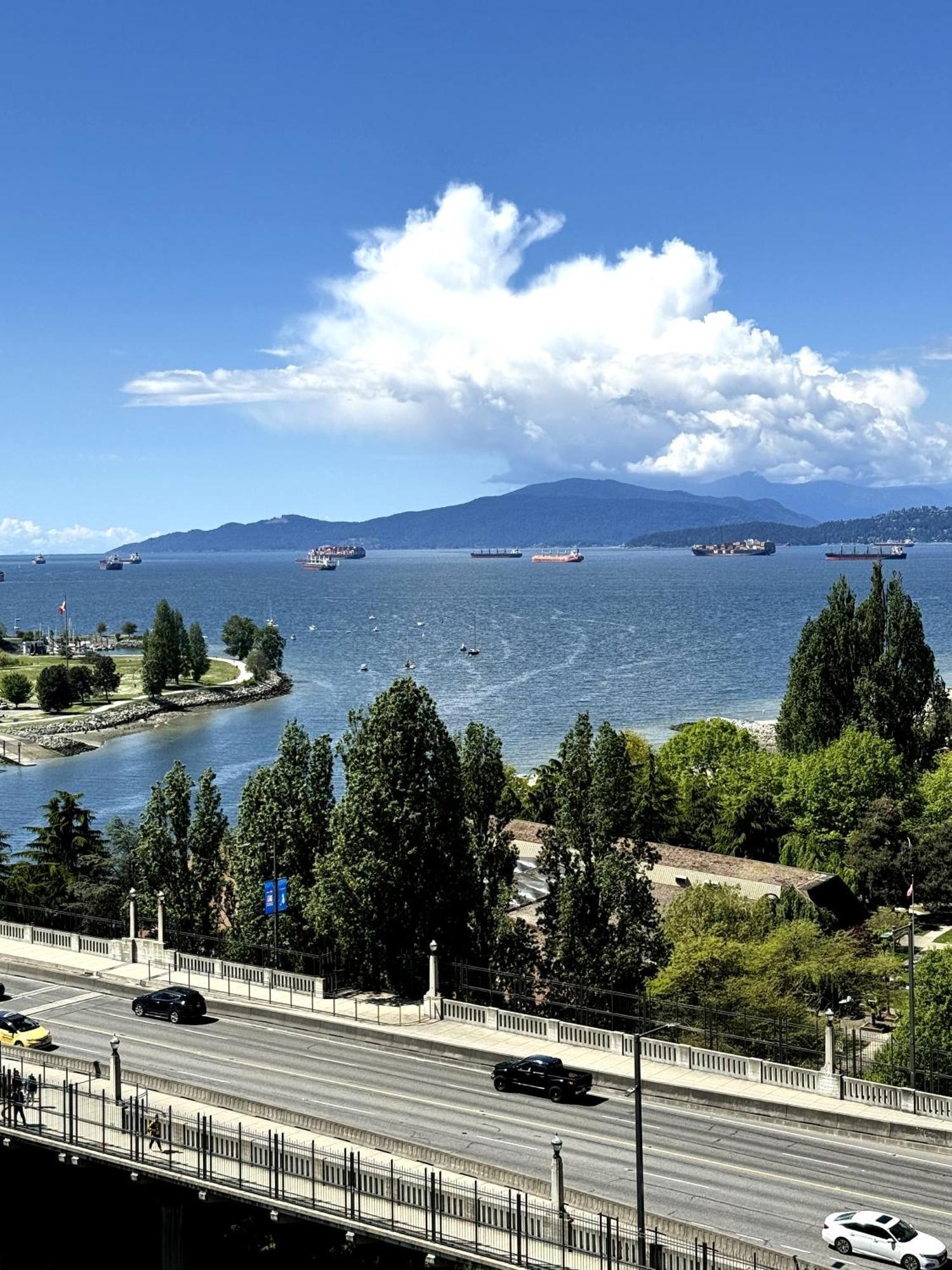 Appartamento Stunning Ocean Vancouver Esterno foto